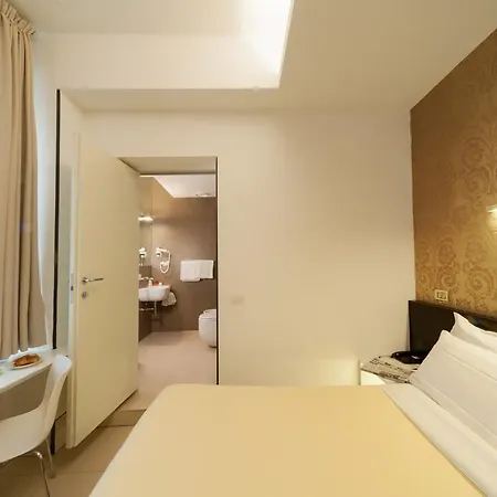 Savoy 4*