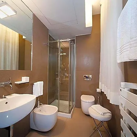 Отель Savoy