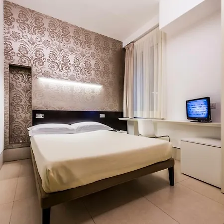 Savoy Отель